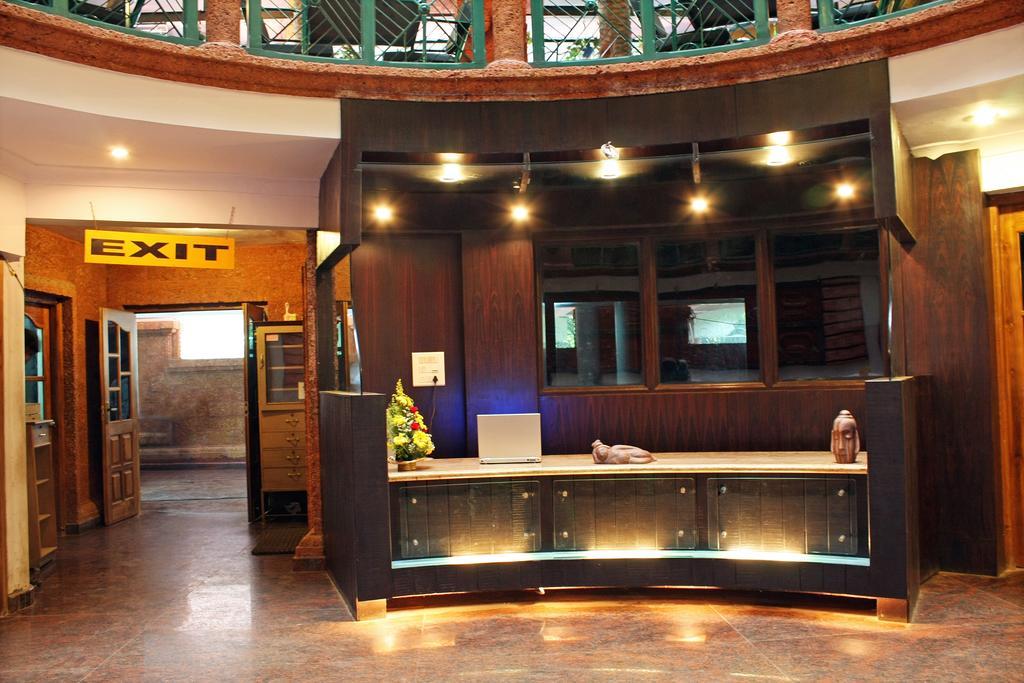 Parklane Hotel Májszúr Kültér fotó