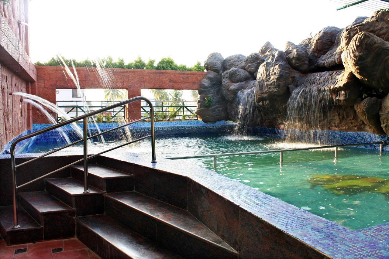 Parklane Hotel Májszúr Kültér fotó